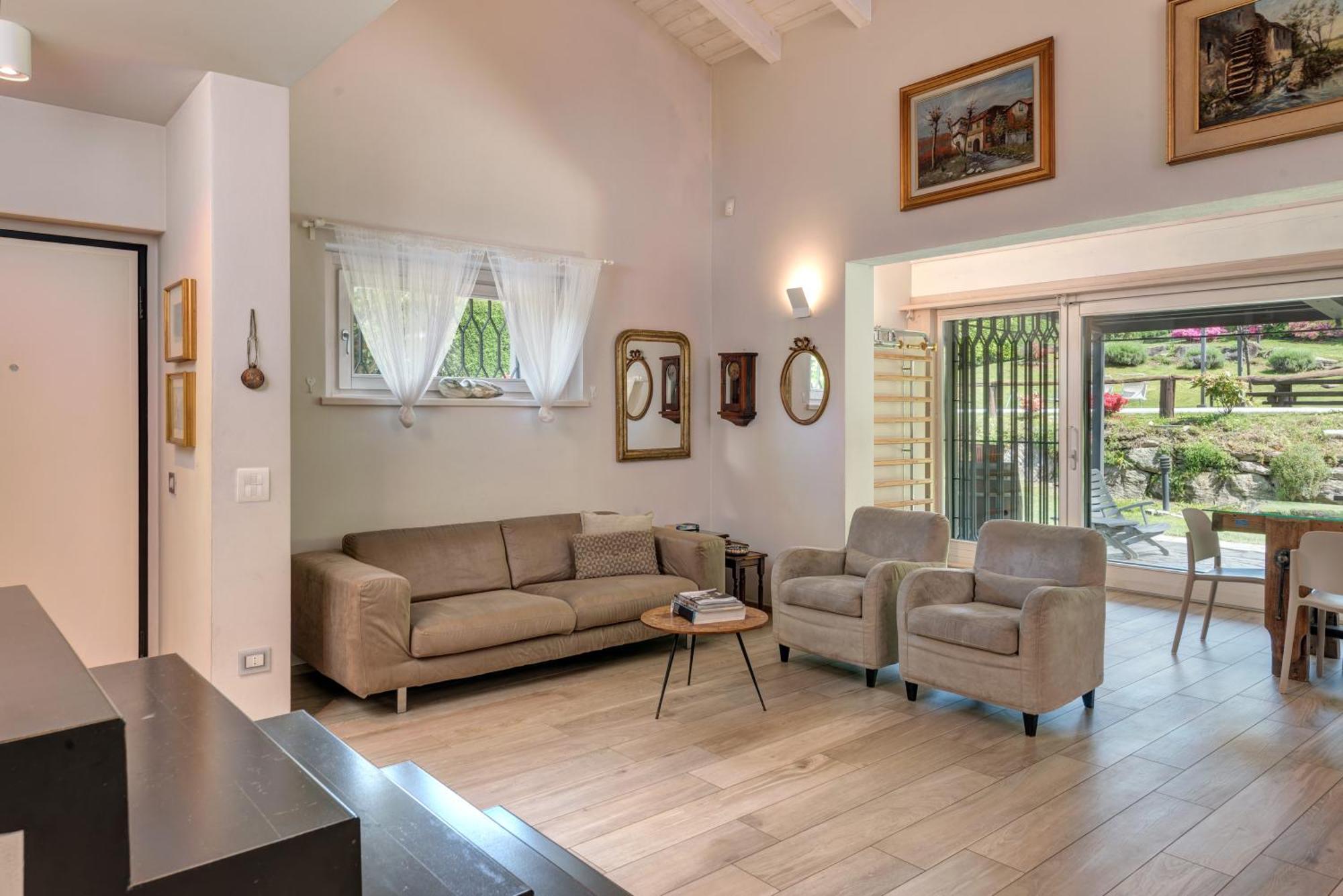 Villa La Corte With Amazing Pool And Garden Colico Exterior foto
