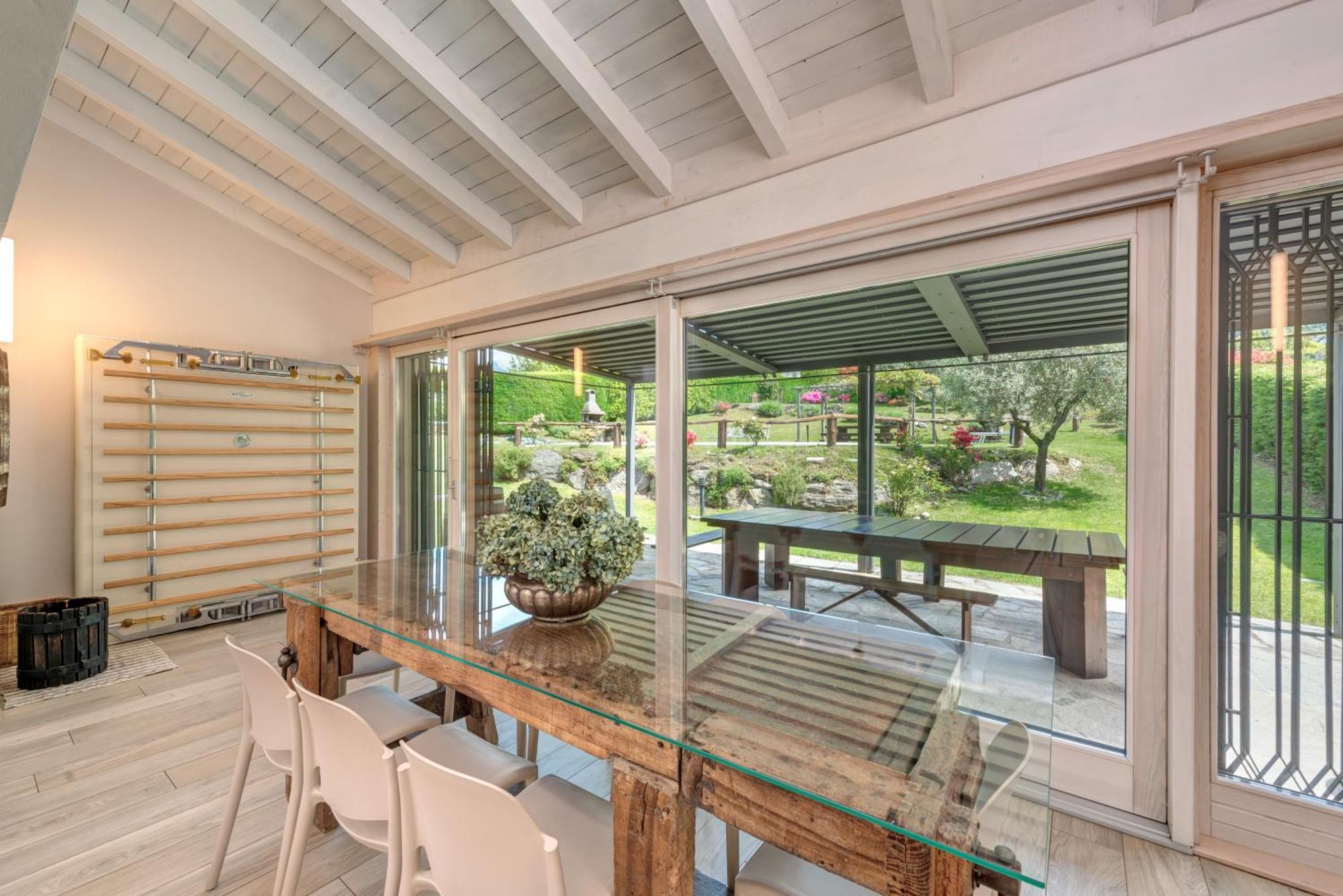 Villa La Corte With Amazing Pool And Garden Colico Exterior foto